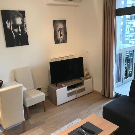 The Gates 705 Apartamento Belgrado Exterior foto